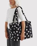 Baggu | Small Cloud Carry-On | Black And Cream Polka Dot