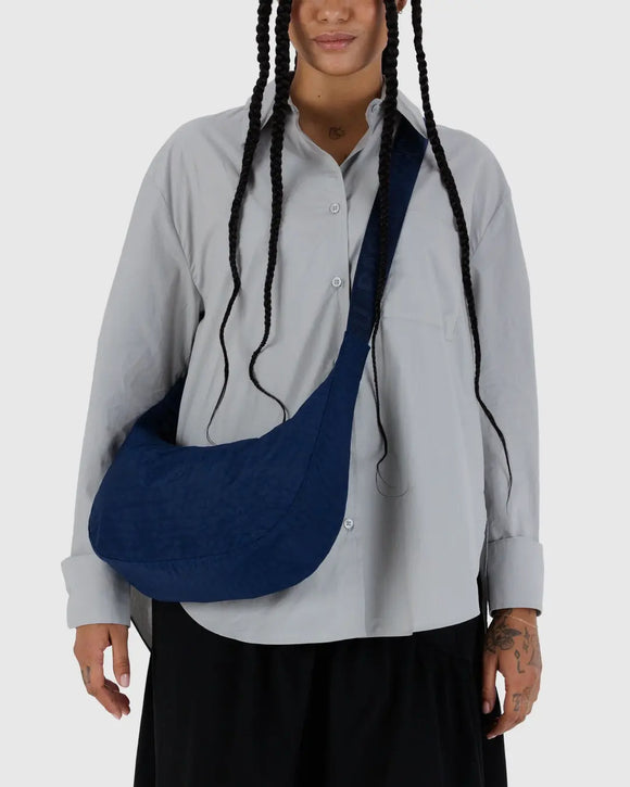 Baggu | Medium Nylon Crescent | Navy